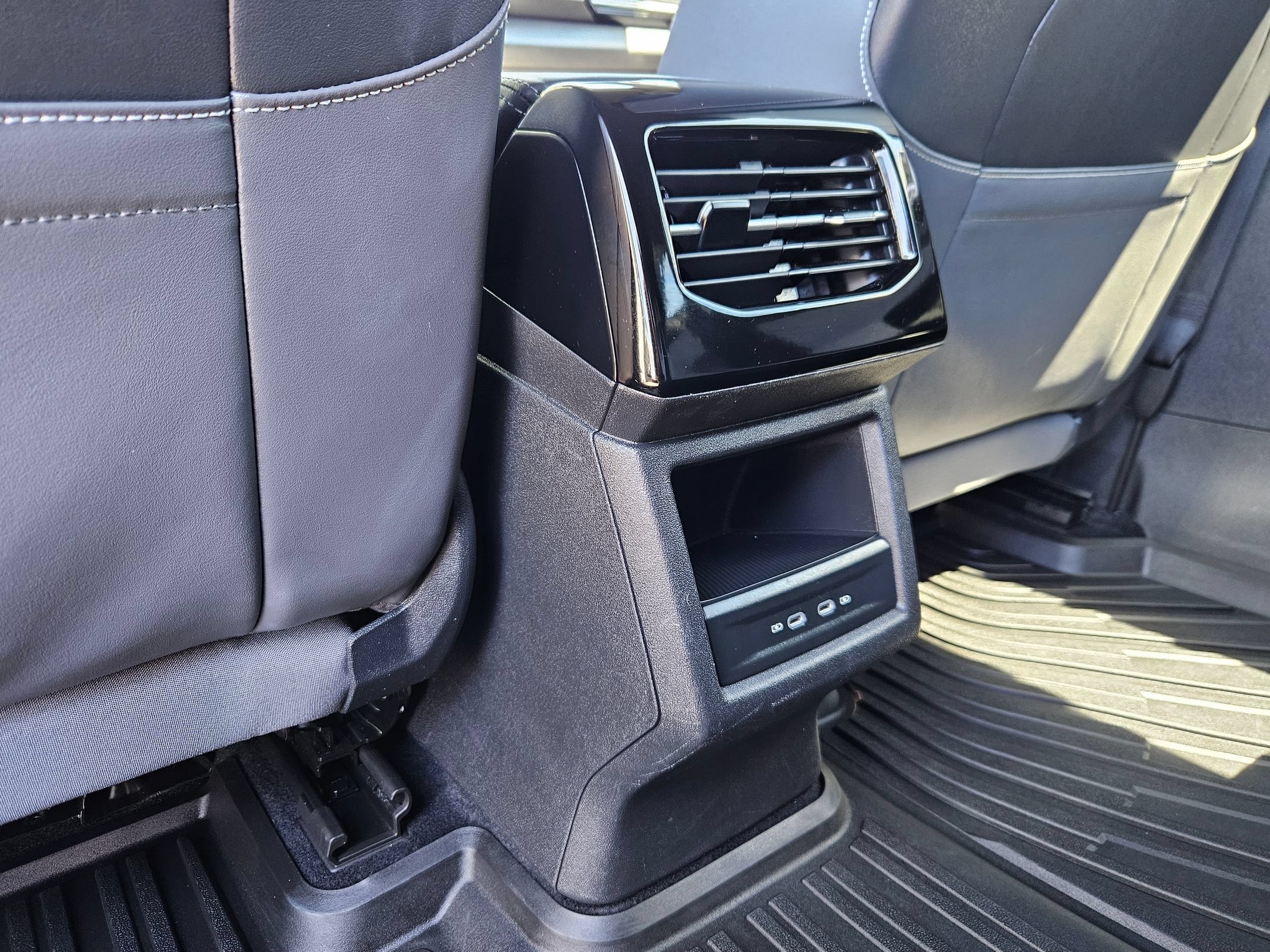 Used 2023 Volkswagen ID.4 Pro RWD image 23
