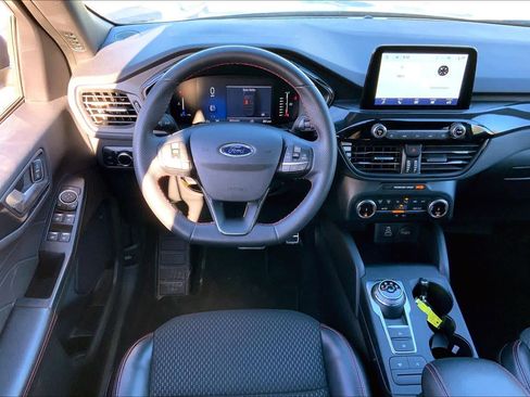 Used 2024 Ford Escape ST-Line image 6