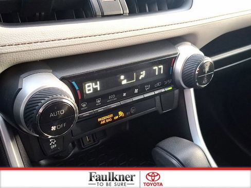 Certified 2020 Toyota RAV4 XLE image 15