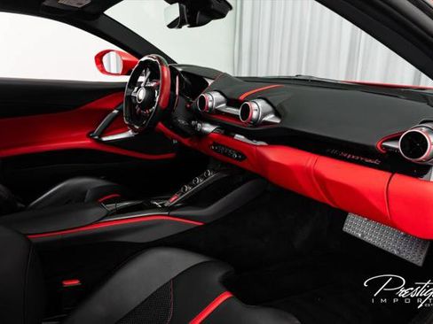 Used 2020 Ferrari 812 Superfast RWD image 48