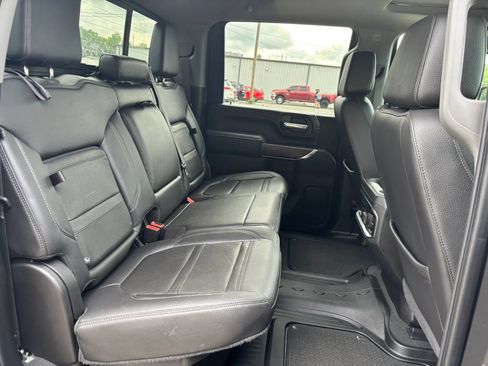 Used 2022 GMC Sierra 3500 Denali w/ Denali Black Diamond Edition AWD/4WD image 18