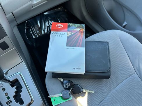 Used 2013 Toyota Corolla LE Special Edition image 26