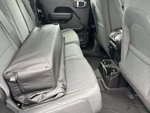 New 2026 Jeep Gladiator Sport image 18