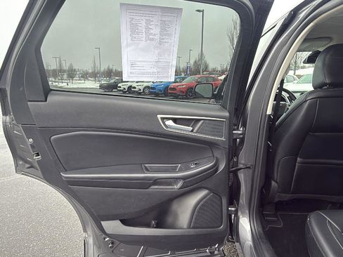Used 2024 Ford Edge SEL image 22