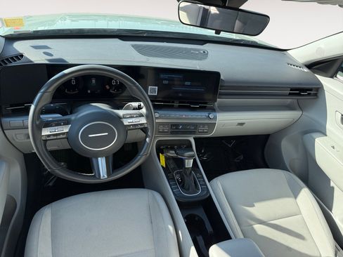 Used 2024 Hyundai Kona SEL image 15