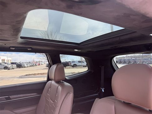 Used 2021 Kia Telluride SX w/ SX Prestige Package image 34