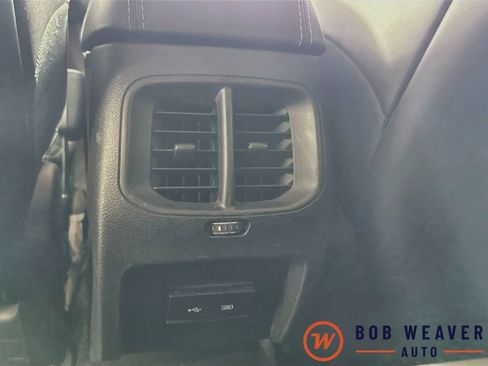 Used 2019 Jeep Cherokee Latitude Plus w/ Cold Weather Group AWD/4WD image 31