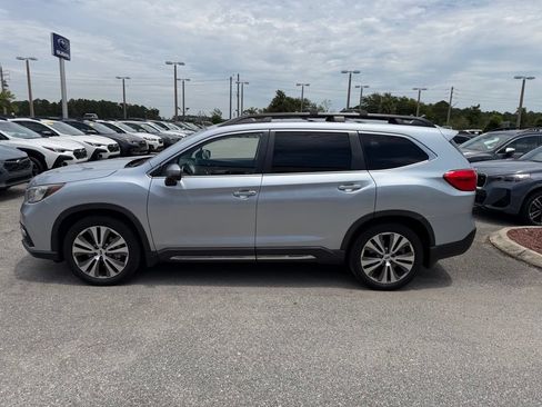 Used 2022 Subaru Ascent Limited w/ Technology Package AWD/4WD image 10