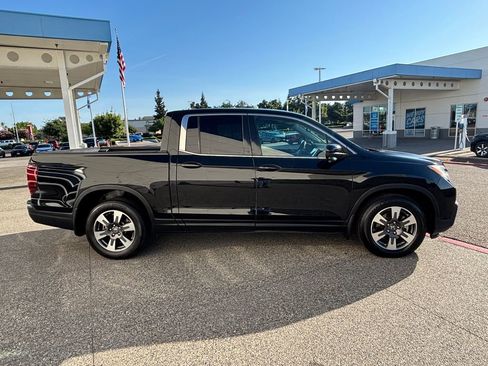 Used 2017 Honda Ridgeline RTL-T image 4