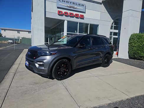 Used 2021 Ford Explorer ST w/ Equipment Group 401A AWD/4WD image 2