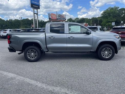 New 2025 Chevrolet Colorado LT w/ LT Convenience Package image 2