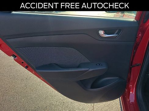 Used 2022 Hyundai Accent Limited FWD image 13