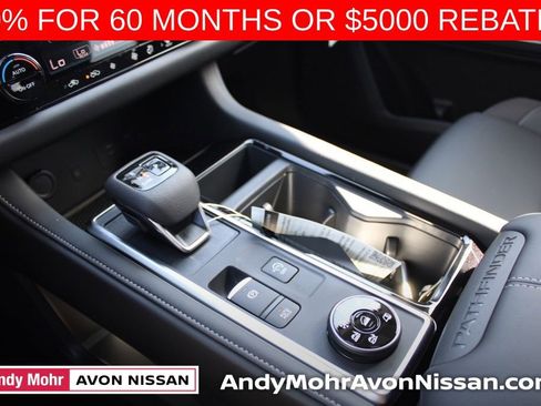 New 2025 Nissan Pathfinder SL image 33