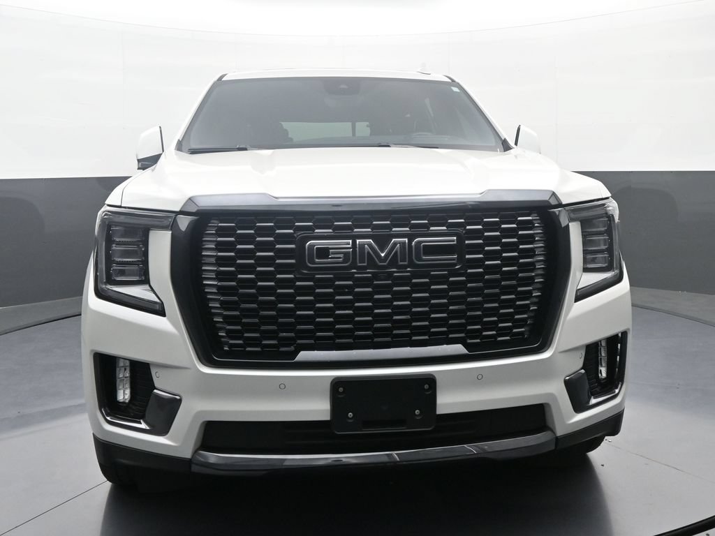 Used 2023 GMC Yukon Denali Ultimate AWD/4WD image 2