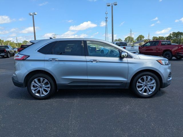 Used 2024 Ford Edge Titanium AWD/4WD image 3