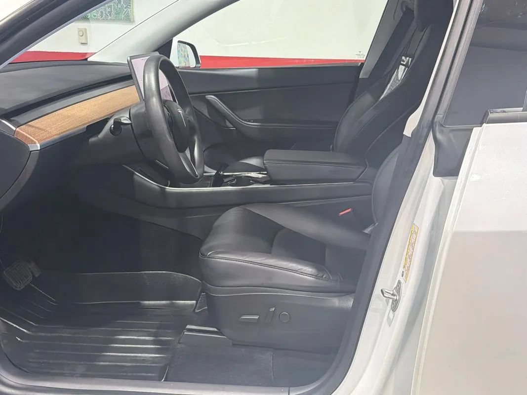 Used 2020 Tesla Model Y Long Range AWD/4WD image 94