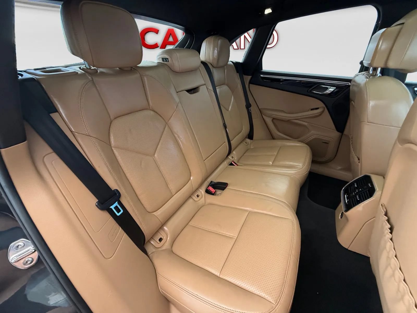 Used 2017 Porsche Macan AWD/4WD image 22