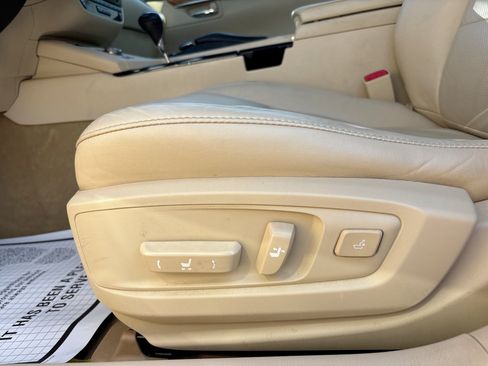 Used 2015 Lexus ES 300h w/ Navigation System Package FWD image 14