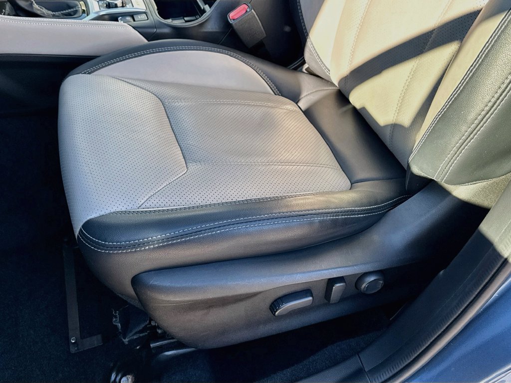 Used 2020 Subaru Forester Limited AWD/4WD image 18