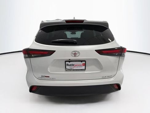 Certified 2026 Toyota Highlander XLE AWD/4WD image 6