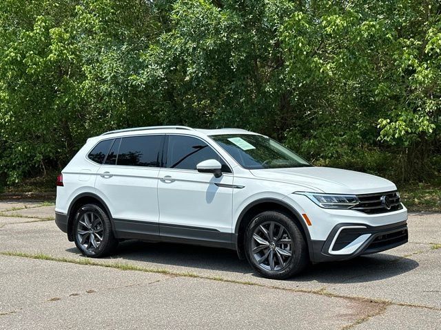 Used 2022 Volkswagen Tiguan SE FWD image 7