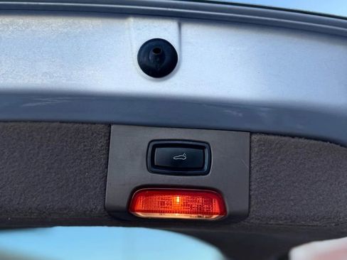 Used 2012 Porsche Cayenne Turbo image 39