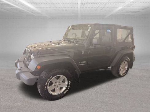 Used 2010 Jeep Wrangler Sport AWD/4WD image 4