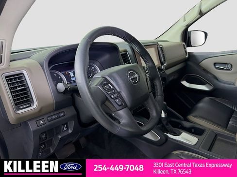 Used 2022 Nissan Frontier SV RWD image 10