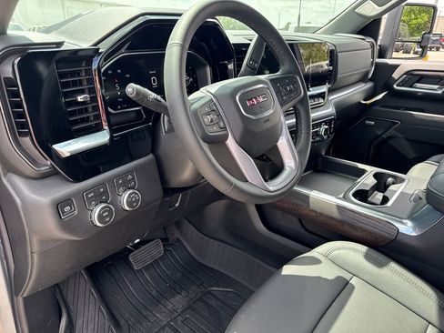 New 2026 GMC Sierra 2500 SLT w/ SLT Premium Package AWD/4WD image 15
