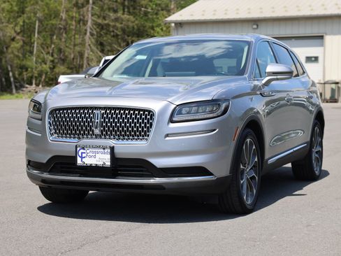 Used 2023 Lincoln Nautilus Reserve AWD/4WD image 1