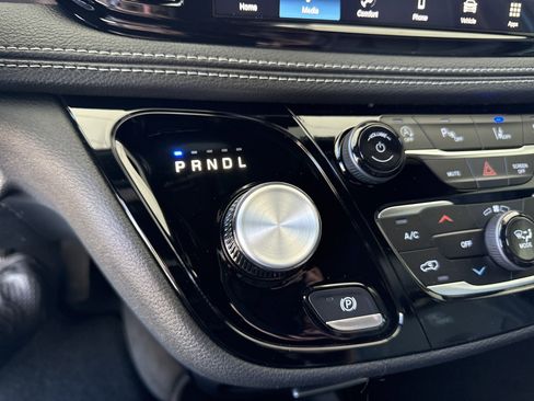 New 2026 Chrysler Pacifica Select w/ S Appearance Package image 27