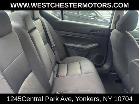 Used 2024 Nissan Altima 2.5 SV FWD image 18