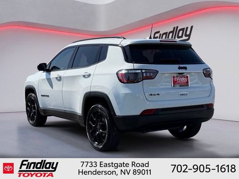 Used 2025 Jeep Compass Latitude w/ Altitude Special Edition AWD/4WD image 2