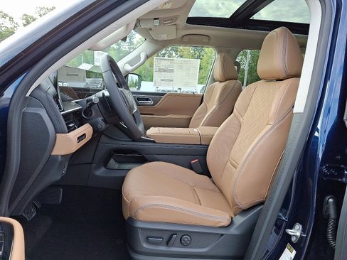 New 2026 INFINITI QX80 Luxe w/ Cargo Package image 10