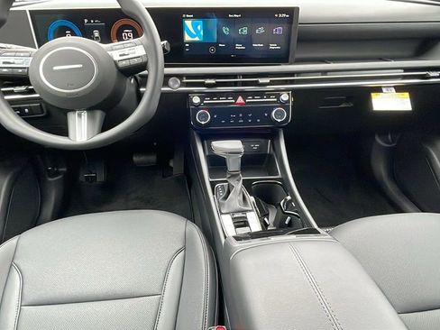 New 2025 Hyundai Santa Cruz SEL image 17