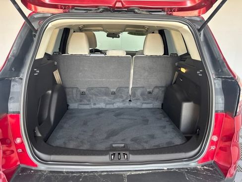 Used 2017 Ford Escape SE AWD/4WD image 23