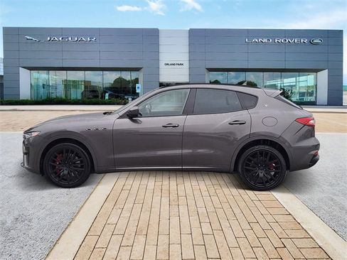 Used 2019 Maserati Levante GTS image 8