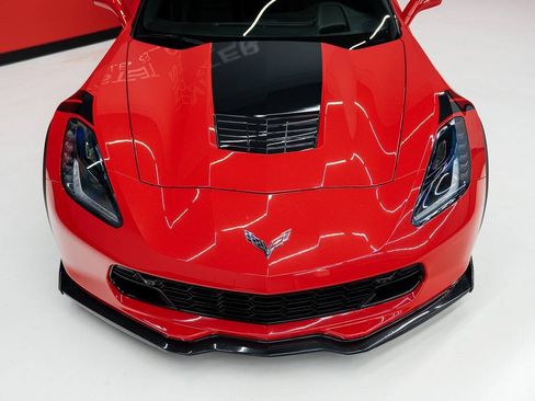 Used 2019 Chevrolet Corvette Grand Sport RWD image 3