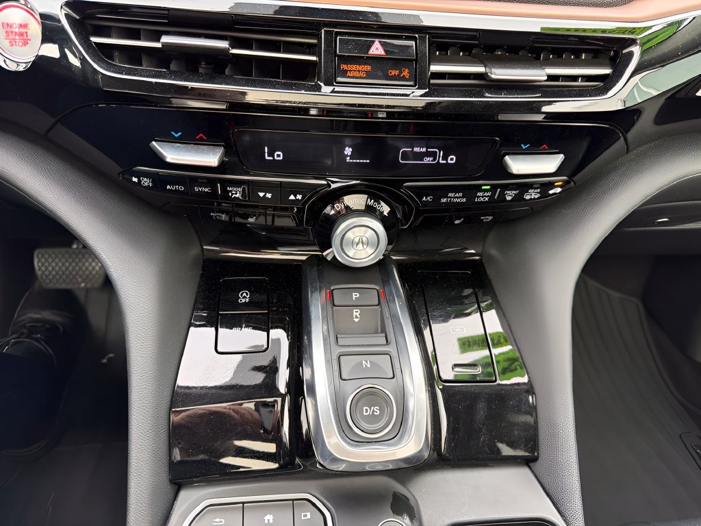 Used 2022 Acura MDX SH-AWD image 16