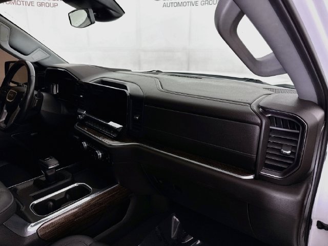 Used 2022 GMC Sierra 1500 Elevation w/ Elevation Premium Package AWD/4WD image 30