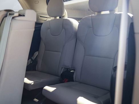 New 2026 Volvo XC90 T8 Ultra w/ Protection Package Premier AWD/4WD image 19