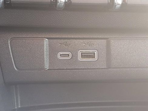 Used 2025 Chevrolet Colorado ZR2 image 6