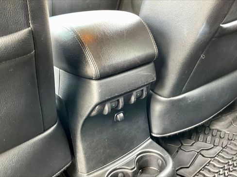 Certified 2018 Jeep Wrangler Unlimited Sahara AWD/4WD image 16
