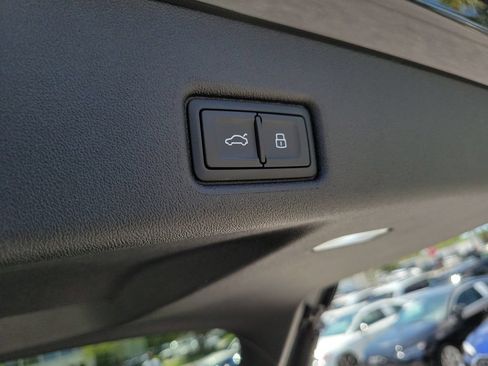 Certified 2025 Audi Q5 Premium w/ Convenience Package AWD/4WD image 31