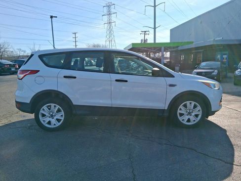 Used 2014 Ford Escape S image 5