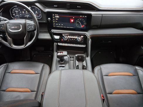 Used 2023 GMC Sierra 1500 AT4 w/ AT4 Premium Package image 15