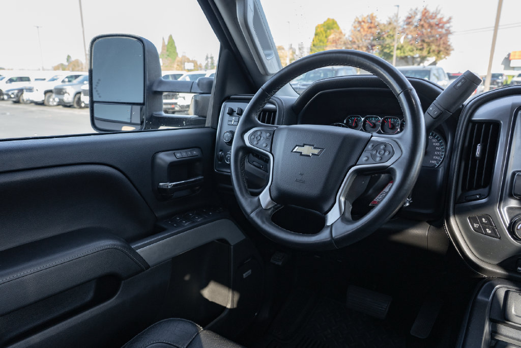 Used 2015 Chevrolet Silverado 2500 LTZ w/ LTZ Plus Package AWD/4WD image 11