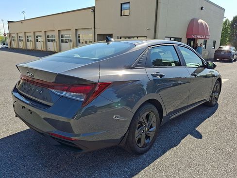 Certified 2023 Hyundai Elantra SEL FWD image 5