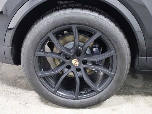 New 2026 Porsche Cayenne E-Hybrid image 38
