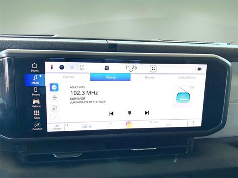 Used 2025 Jeep Gladiator Nighthawk image 33